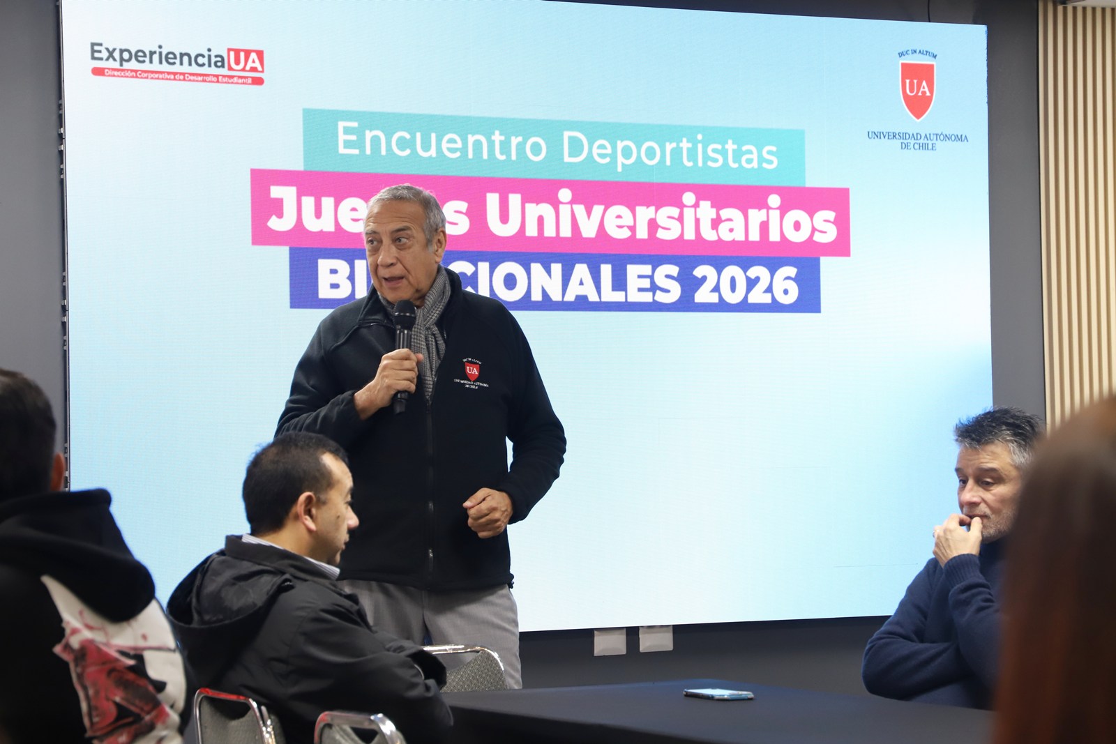 FOTO encuentro jugadores ua binacionales 3