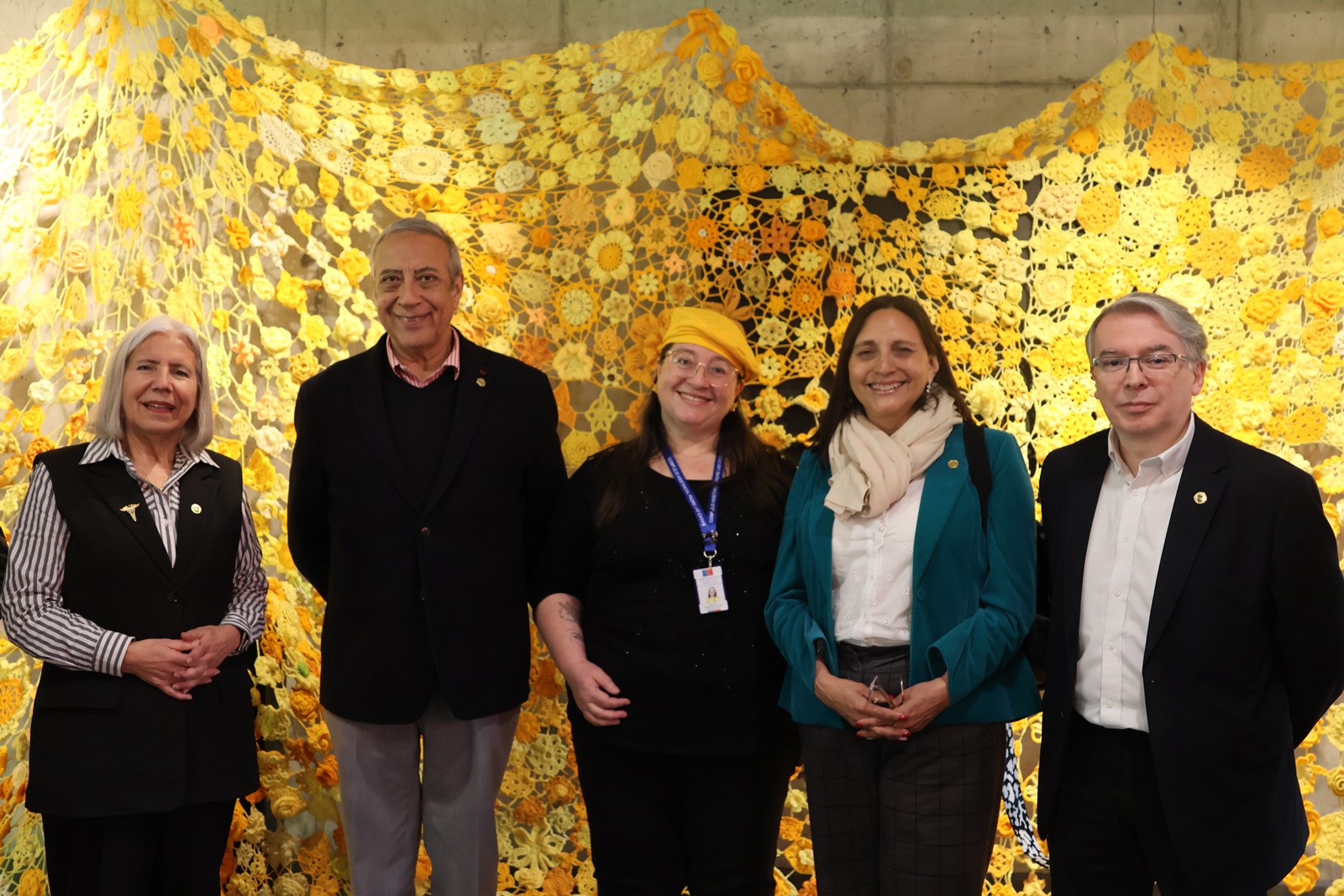 FOTO inauguracion el arte de cuidarnos 3