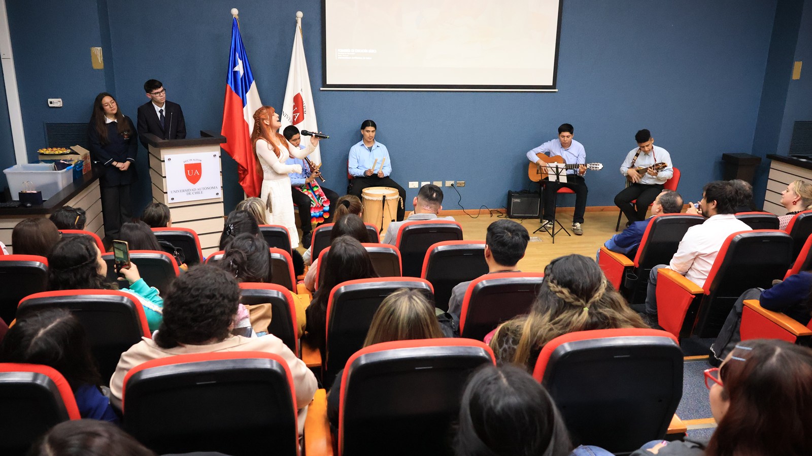 FOTO reconocimiento a docentes 4