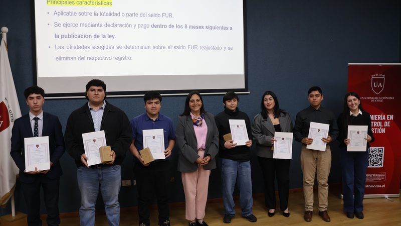 Universidad Autónoma reconoce a 14 estudiantes por su participación voluntaria en Operación Renta 2026