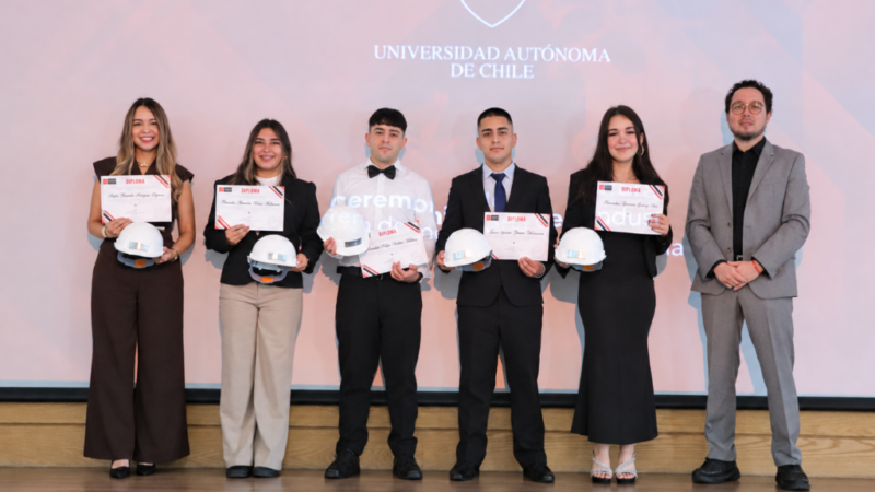 Futuros ingenieros civiles industriales celebran su investidura en la Autónoma  