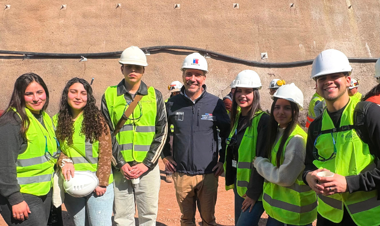 Estudiantes de Periodismo fortalecen su formación profesional mediante reporteos en terreno