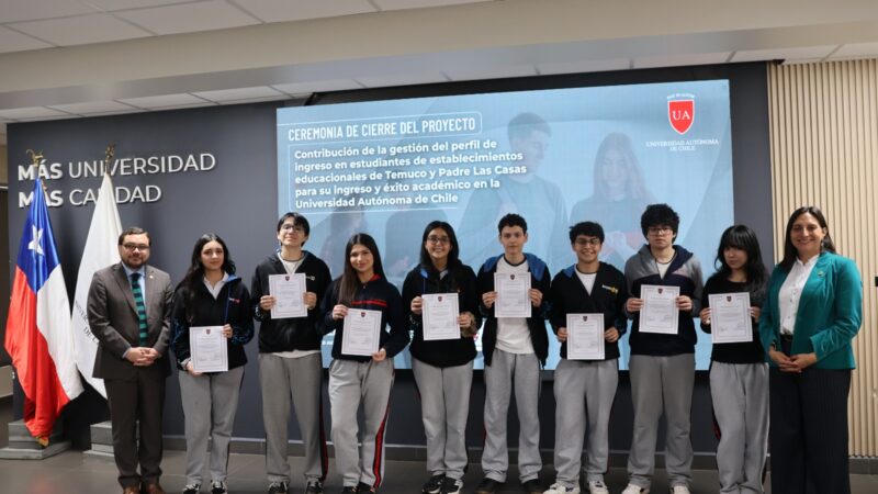 Universidad Autónoma certificó a 270 estudiantes de Enseñanza Media para ingresar a la educación superior
