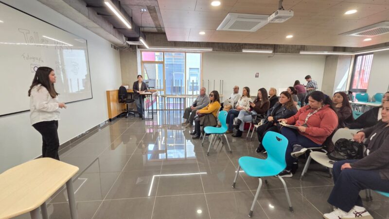 Estudiantes de la Facultad de Administración y Negocios impulsan emprendimientos locales con herramientas digitales