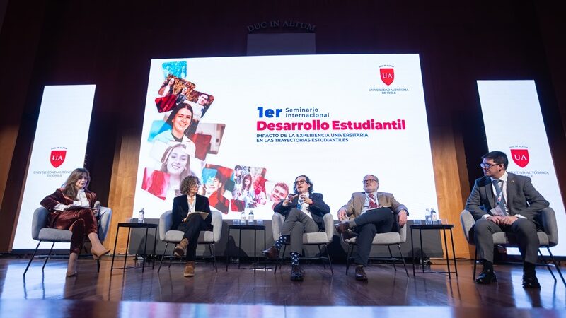 Universidad Autónoma de Chile reúne a referentes internacionales para reflexionar sobre el desarrollo estudiantil en la educación superior