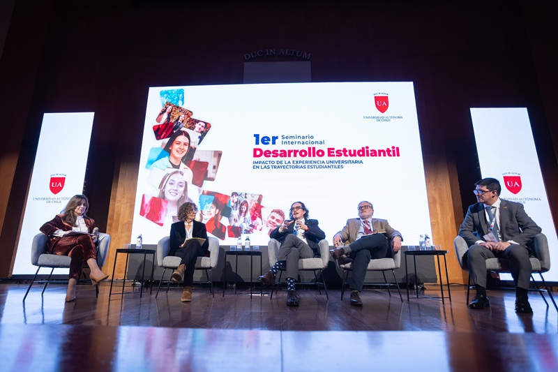 Universidad Autónoma de Chile reúne a referentes internacionales para reflexionar sobre el desarrollo estudiantil en la educación superior